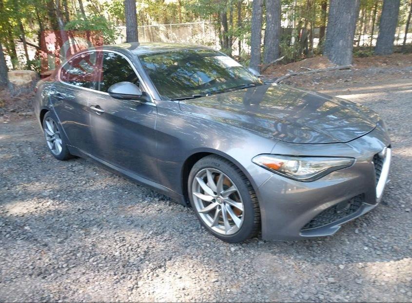 ئەلفا رۆمیۆ Giulia